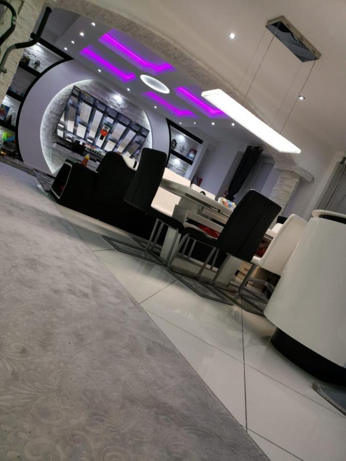 Vienna Luxus Appartment Екстер'єр фото