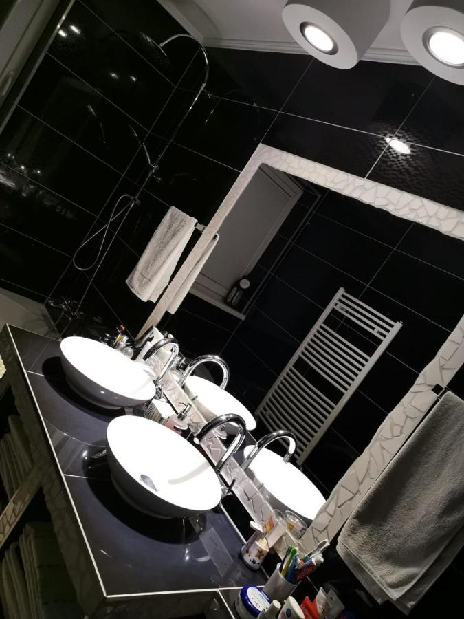 Vienna Luxus Appartment Екстер'єр фото