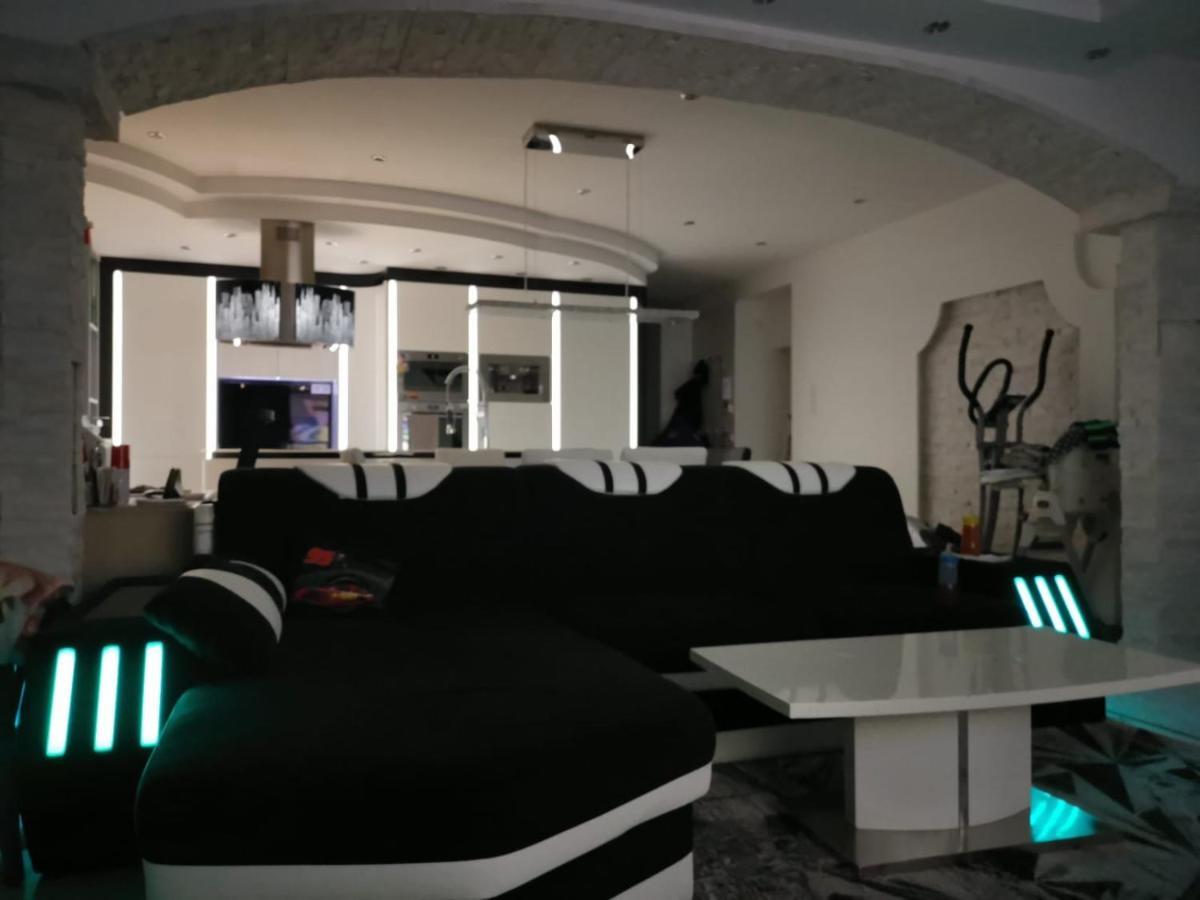 Vienna Luxus Appartment Екстер'єр фото